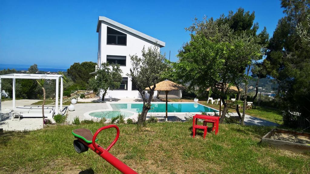 Entechnos Living Aparthotel Megali Ammos  Exterior foto